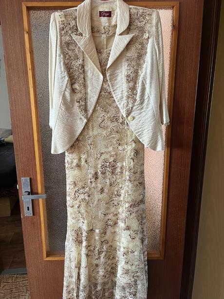 Dámske šaty so sakom, 42