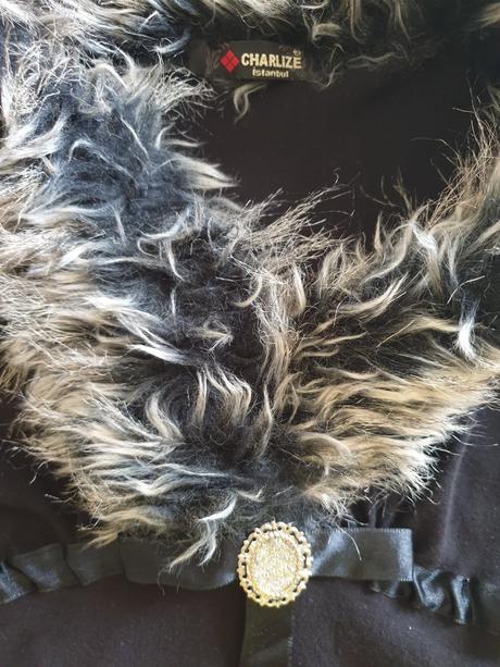 Čierne tričko s cicuškou - extra, s