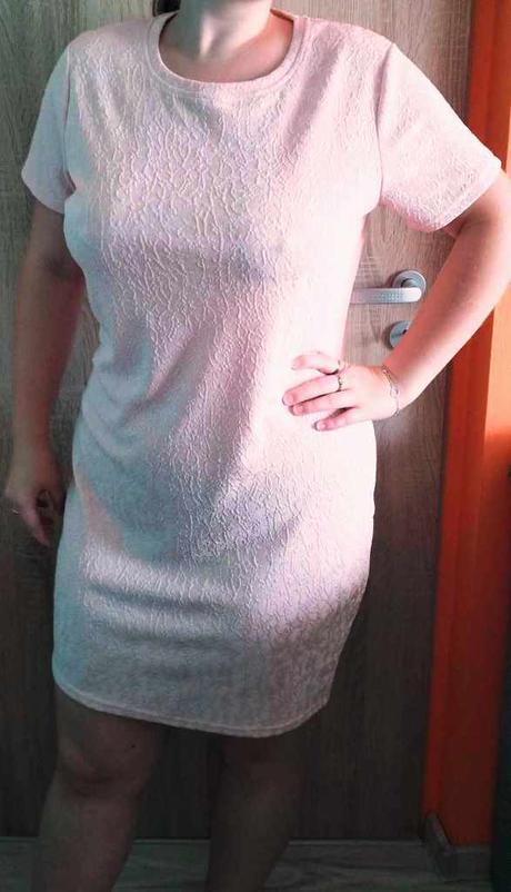 Minišaty, lososová/marhuľková farba, v. 42/44/xl, l