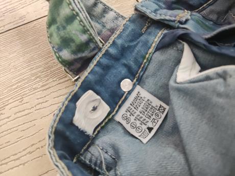 Riflová sukňa, 104