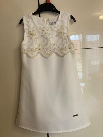 Šaty s perličkami a kamienkami, 116