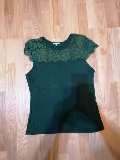Tričko s čipkou, 42