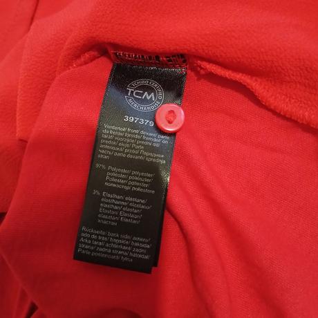 Krvavočervená blúzka, tchibo,46