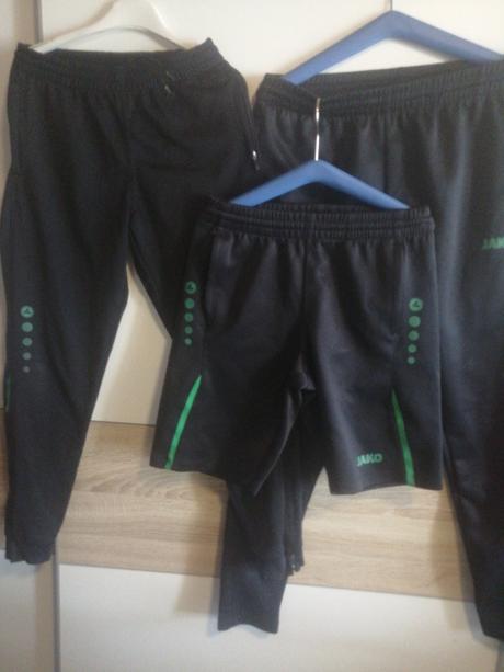 2 teplaky  tricko kratasy, 158