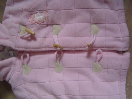 Užastný kabatik, baby club,68