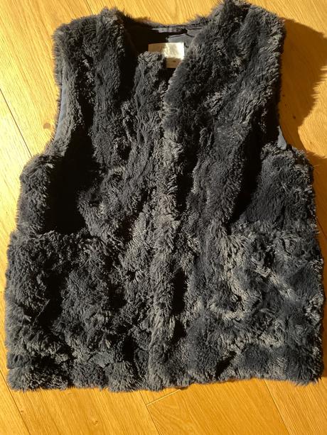 Kožušinková vestička, zara,140