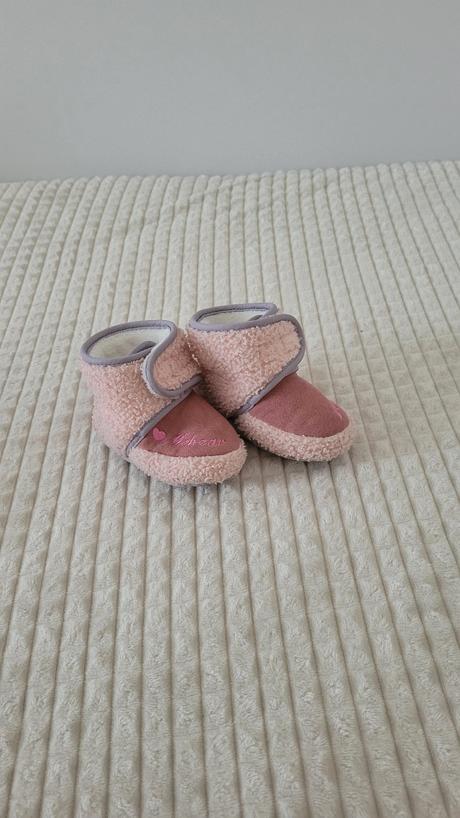 Capačky pre bábätká, <17