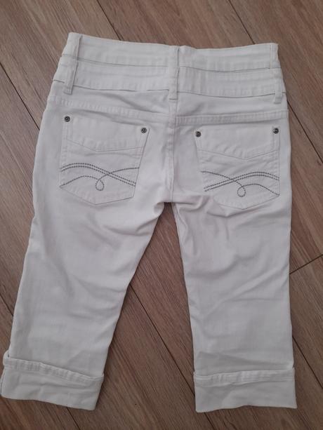 Trojstvrťové kraťasy, c&a,158