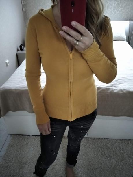 Sveter s kapucňou, s