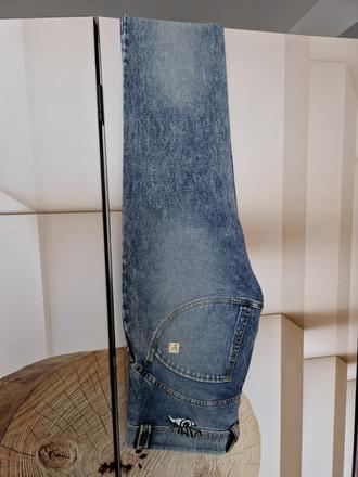 Rifle s push up efektom, taliaskej zn.freddy, s