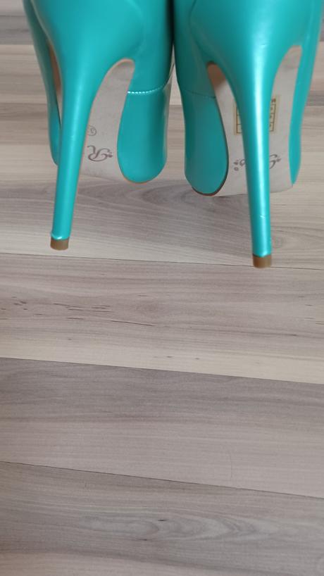 Mentolové lodičky, 37