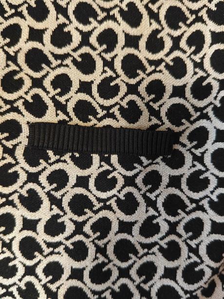 Guess original monográn svetríkové nadčasové šaty, guess,s