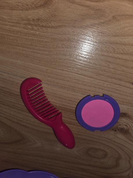 Hrací stolík,