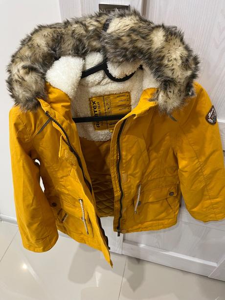 Zimna bunda, c&a,128