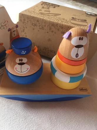 Chicco drevená skladačka navliekačka,