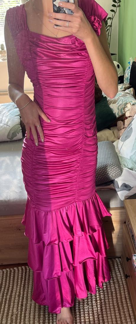 Spoločenské šaty, m