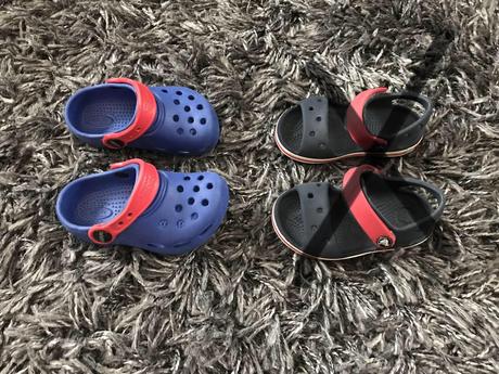 Crocsky, crocs,22