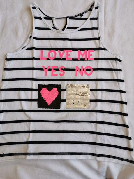 Tričko s premieňajúcimi flitrami na ramienka, c&a,140