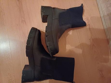 Predám dámske zimné čižmy veľkosť 38,39, deichmann,38