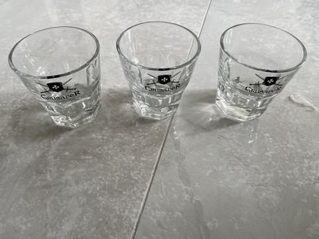 Sklenene poháriky 3ks,