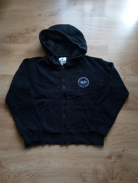 Mikina s kapucňou, 134