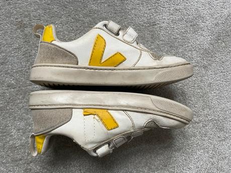 Kožené tenisky veja, 31