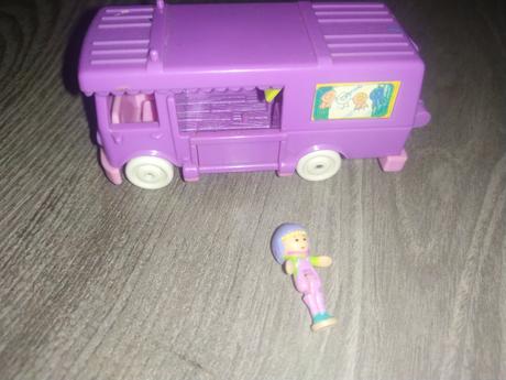 Polly pocket karavan auto,
