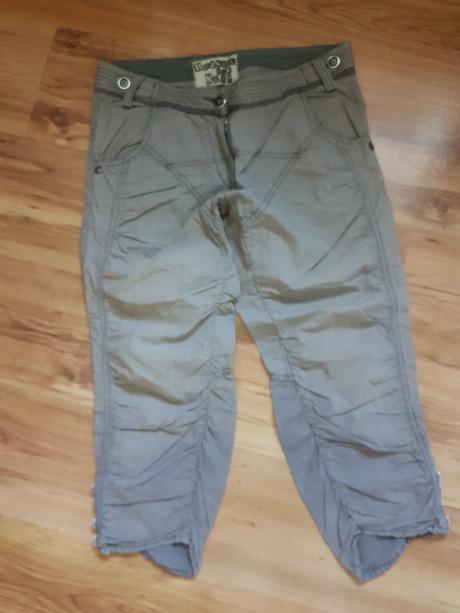 Kraťasy/trištvrťáky/šortky, next,38