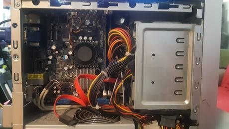 Predám pc asrock bez hdd., 