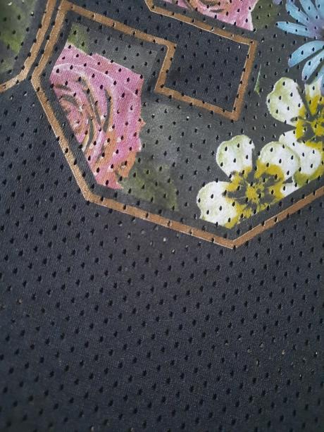 Tričko s dierkami polopriesvitne, m