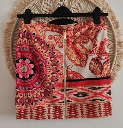 Vzorovaná sukňa, s