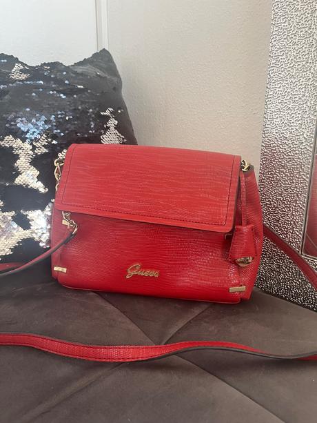 Nová červená guess kabelka, guess