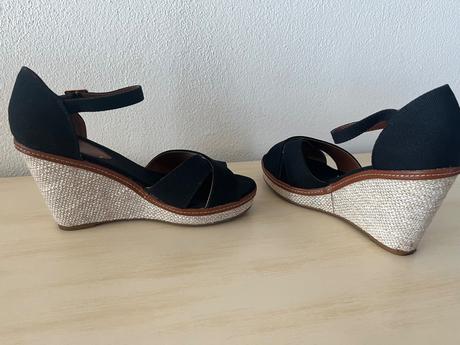 Sandále na podpätku, 40