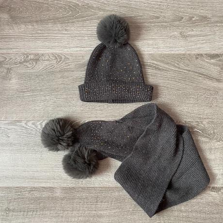 Zara čiapka a šál, zara,50