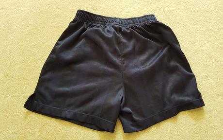 Športové šortky pre chlapca, 104