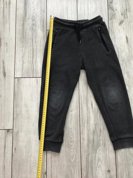 Teplaky, reserved,122