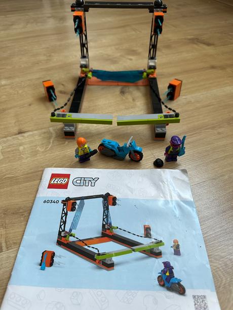 Lego city 60340 kaskadérska výzva s čepeľami, 