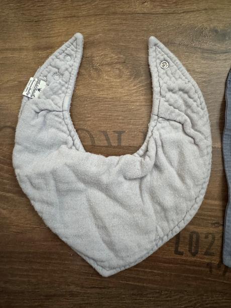 2ks slintáčiky / podbradníky elodie, elodie details