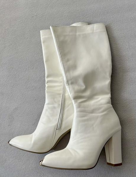 Dámske biele čižmy na podpätku, 36