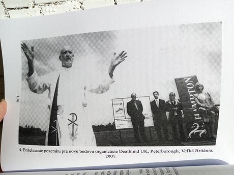 Cyril axelrod - za svetlom v tichu a tme,