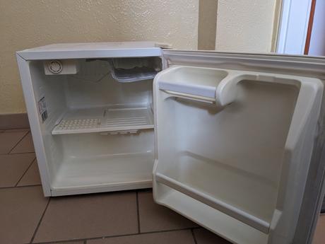 Predám mini chladničku daewoo fr 063, 45 l, 