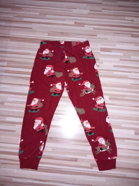 Santa h&m tepláky, 122