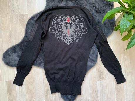 Čierny sveter kratky v vystrih damsky zuelements, m