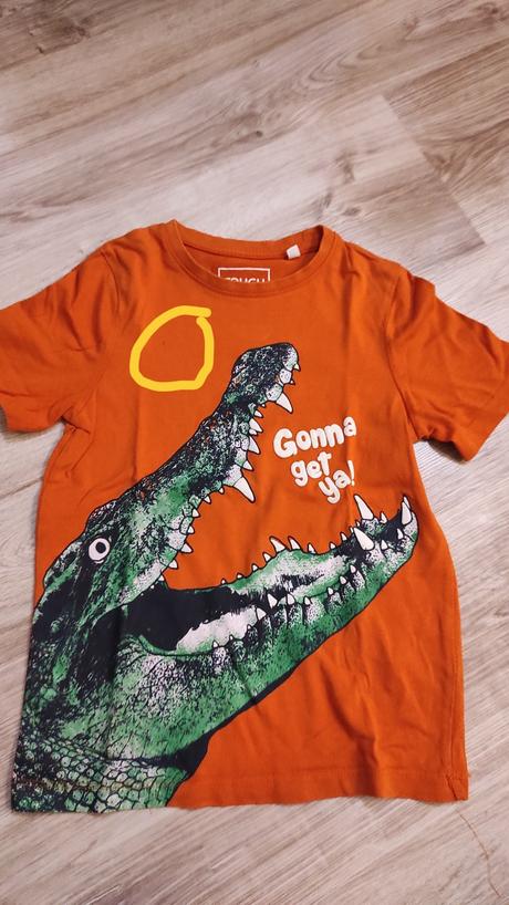 3 x tričko + 2 zadarmo, c&a,128