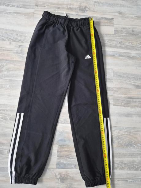 Letné adidas tepláky top stav, adidas,140