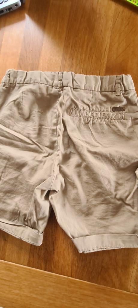 Krasne elegantné kratasy, h&m,122