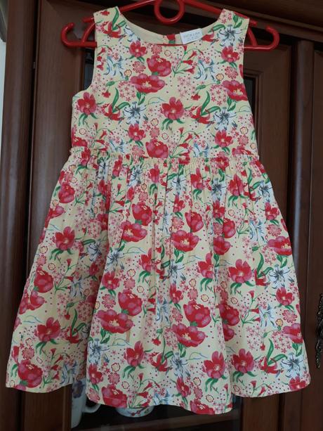 Kvetinové šatičky, f&f,104