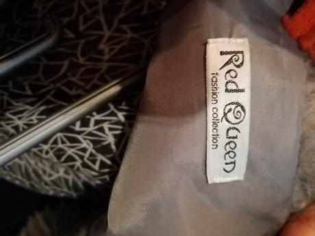 Dámska kozusinkova vesta, 