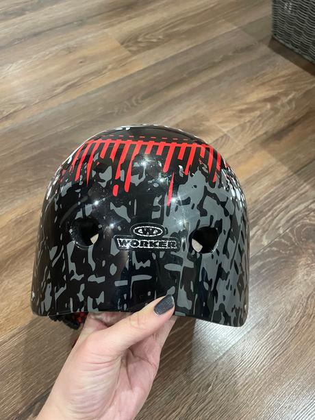 Freestyle prilba worker, s