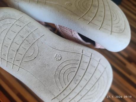 Sandále pepa pig, 26